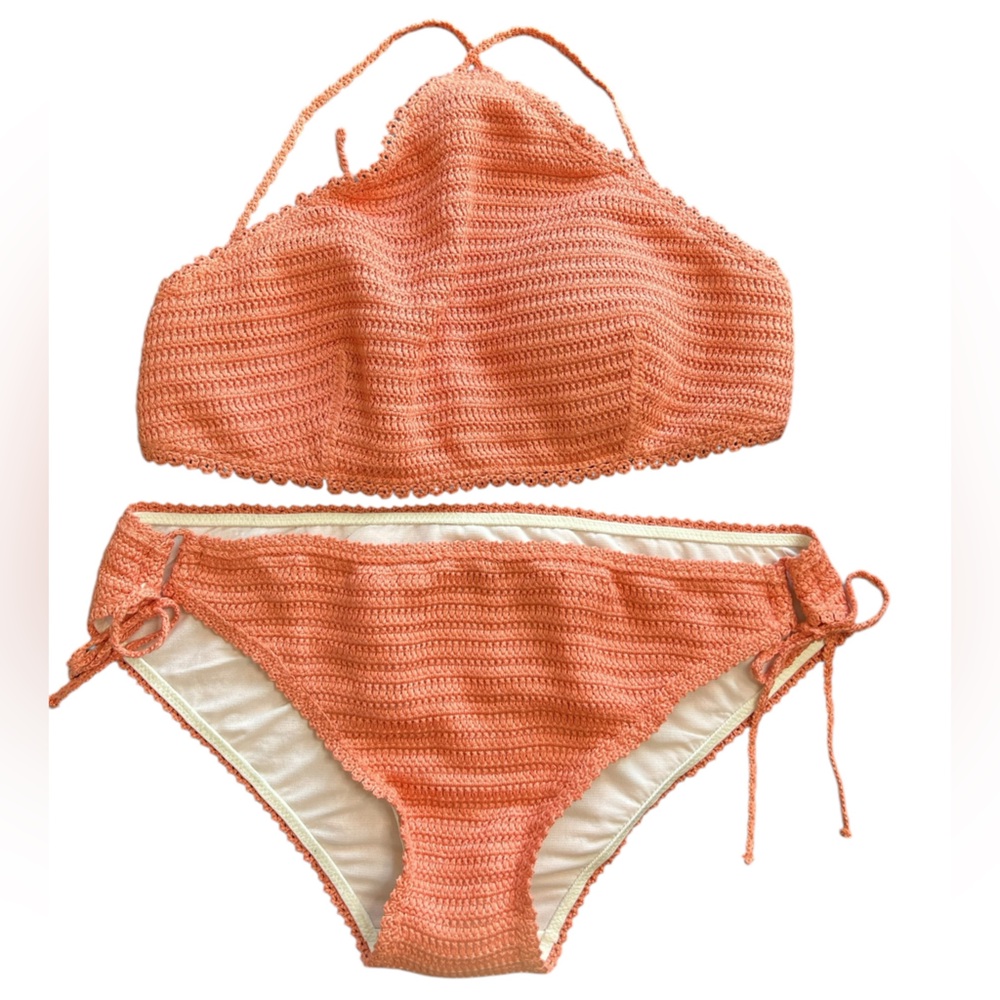 NWT EXPRESS CORAL CROCHET BIKINI SIZE LARGE.